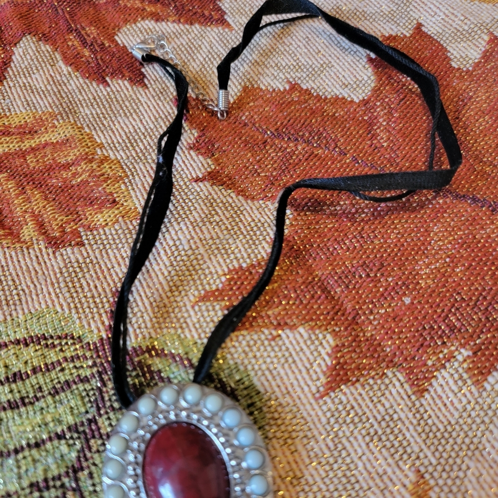 Necklace - Picture 2 of 2